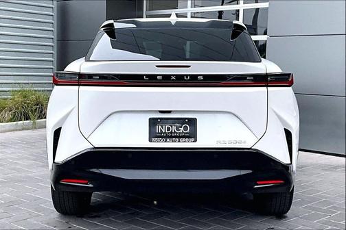 Eminent White Pearl 2024 Lexus RZ 300e Premium