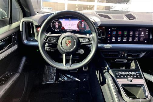 Dolomite Silver Metallic 2024 Porsche Cayenne S
