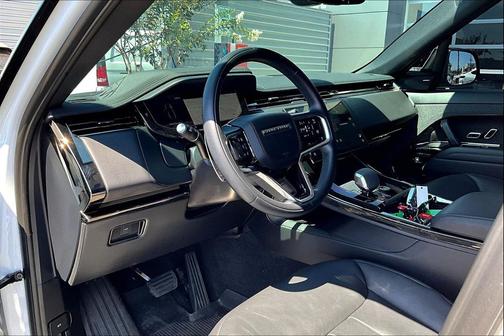 2024 Land Rover Range Rover Sport SE