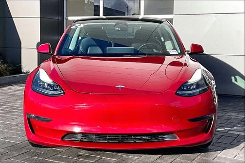 2022 Tesla Model 3 Long Range