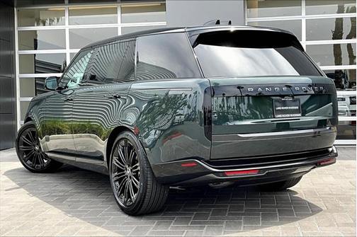 2025 Land Rover Range Rover P400 SE 7 Seat