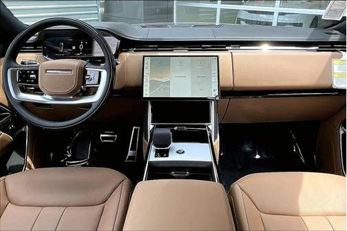 2025 Land Rover Range Rover P400 SE 7 Seat