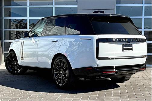 2025 Land Rover Range Rover P530 SE