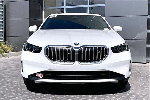 2024 BMW i5 eDrive40