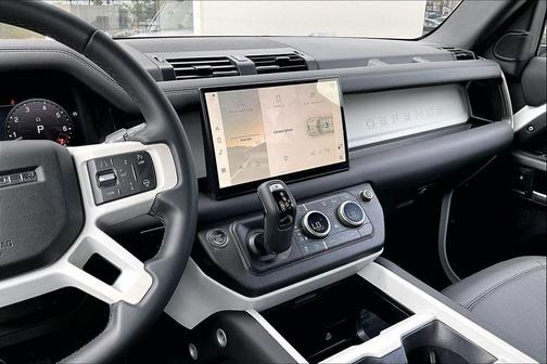 Fuji White 2025 Land Rover Defender 110 P300
