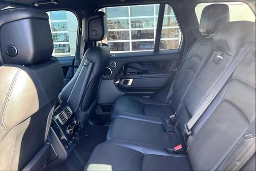 2021 Land Rover Range Rover Base