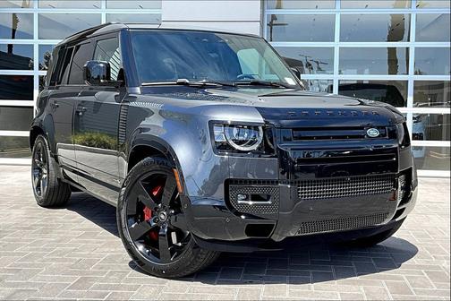 2025 Land Rover Defender 110 P400 X