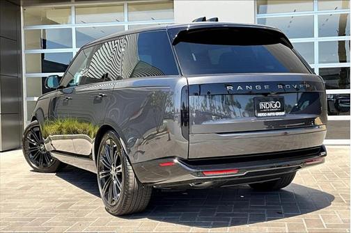 2025 Land Rover Range Rover P400 SE