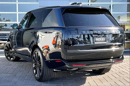 2026 Land Rover Range Rover P400 SE 7 Seat