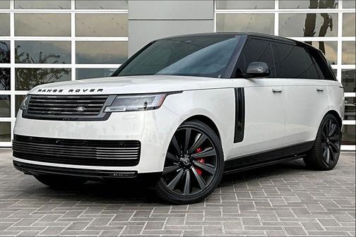 2024 Land Rover Range Rover P615 SV