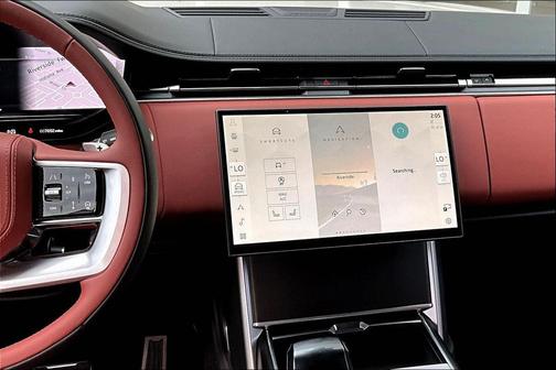 2024 Land Rover Range Rover P615 SV