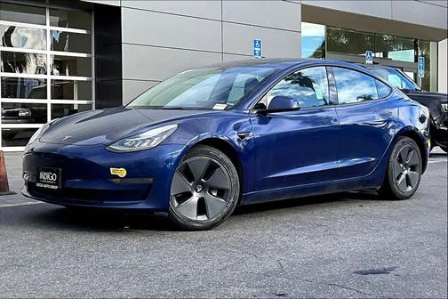 2022 Tesla Model 3 Long Range