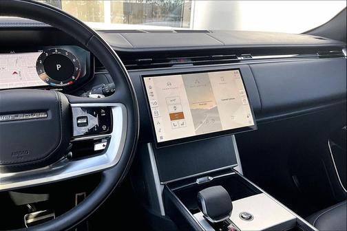 2025 Land Rover Range Rover P530 SE