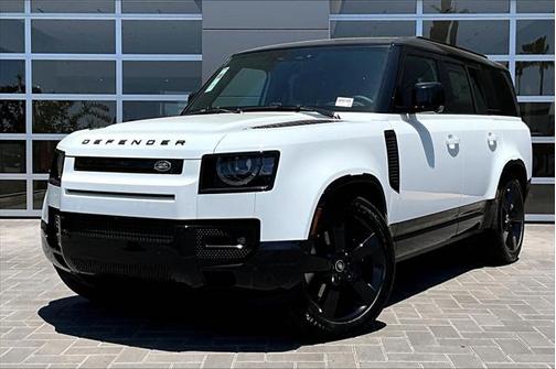 2025 Land Rover Defender 130 P400 X-Dynamic SE