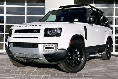 2023 Land Rover Defender 130 SE