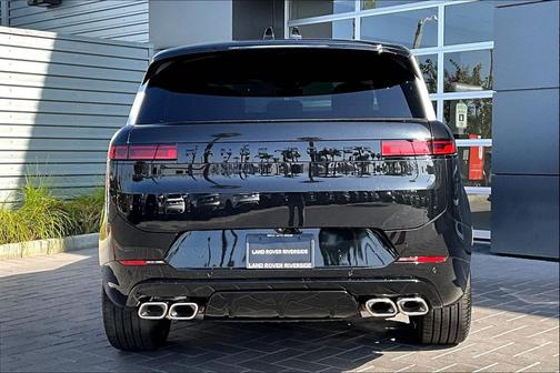 2025 Land Rover Range Rover Sport SE