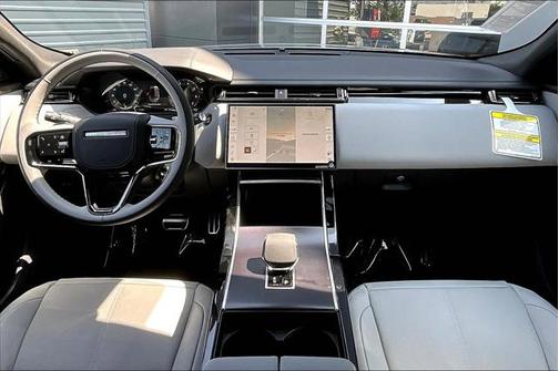2026 Land Rover Range Rover Velar P250 SE R-Dynamic