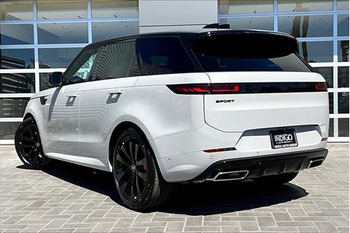 2025 Land Rover Range Rover Sport SE