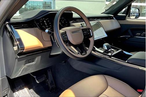 2025 Land Rover Range Rover Sport SE