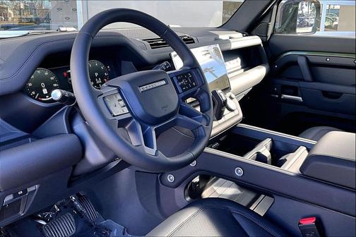 2026 Land Rover Defender P400 X-Dynamic SE