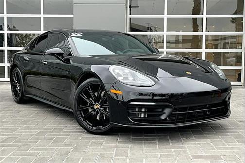 2022 Porsche Panamera Base