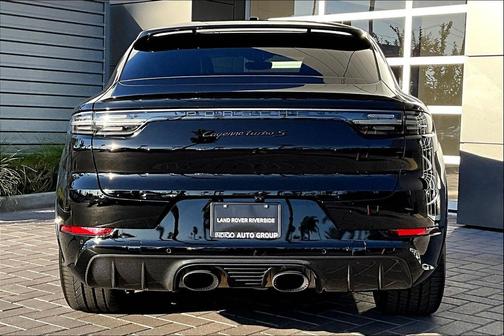 2022 Porsche Cayenne Turbo S