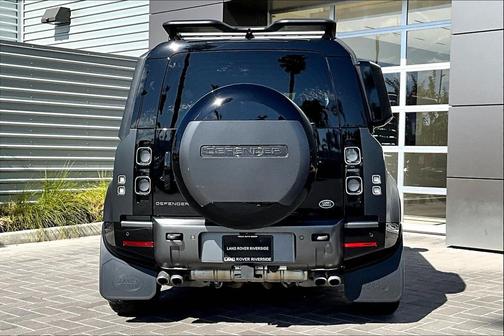 2023 Land Rover Defender 110 Carpathian Edition