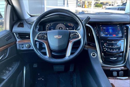 2019 Cadillac Escalade Luxury