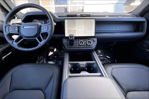 2026 Land Rover Defender P400 X-Dynamic SE