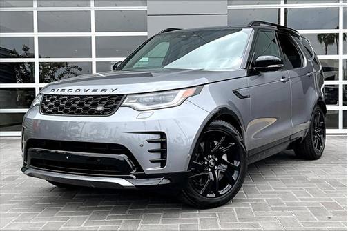 2024 Land Rover Discovery P300 Dynamic SE