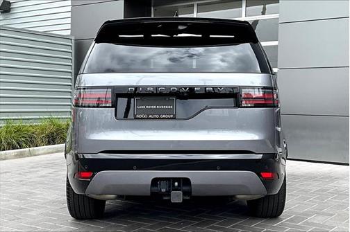 2024 Land Rover Discovery P300 Dynamic SE