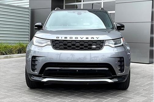 2024 Land Rover Discovery P300 Dynamic SE