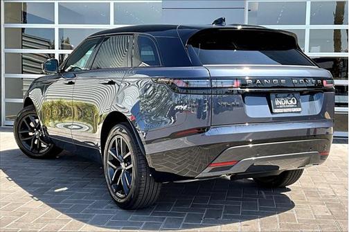 2026 Land Rover Range Rover Velar P250 SE R-Dynamic