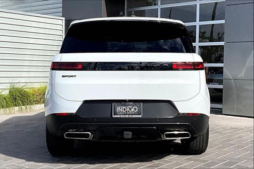 2025 Land Rover Range Rover Sport SE
