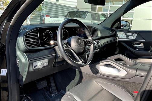 2024 Mercedes-Benz GLS 450 4MATIC