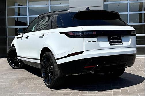 2026 Land Rover Range Rover Velar P400 Dynamic SE