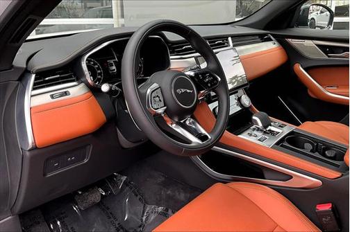 2025 Jaguar F-PACE R-Dynamic S P250 AWD Automatic