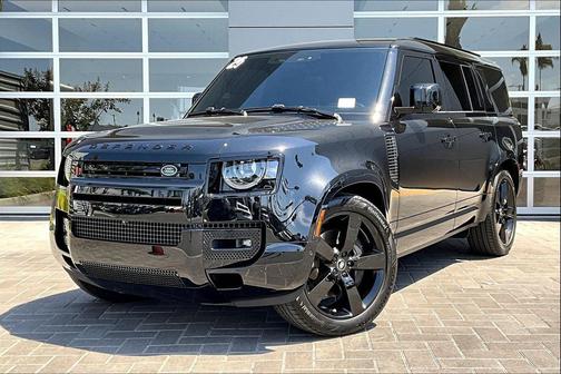 2025 Land Rover Defender 130 P400 X-Dynamic SE