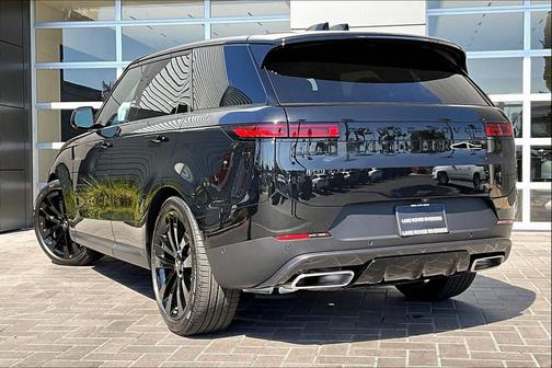 2025 Land Rover Range Rover Sport SE