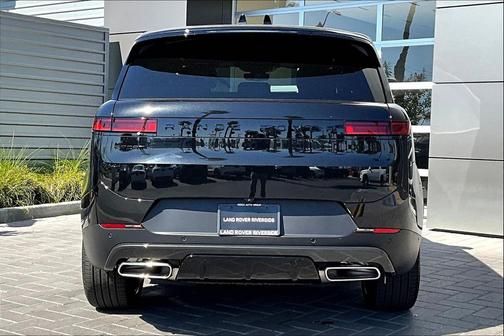 2025 Land Rover Range Rover Sport SE