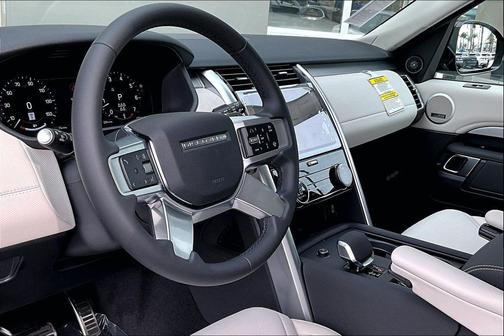Santorini Black 2026 Land Rover Discovery Gemini Edition