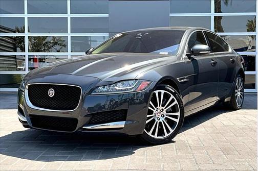 2019 Jaguar XF 30t Prestige