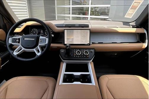 2025 Land Rover Defender 110 P300