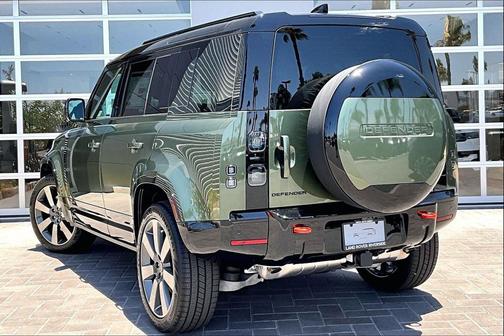 Woolstone Green Metallic 2026 Land Rover Defender P400 X
