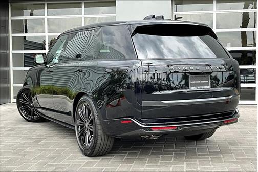 2025 Land Rover Range Rover P530 SE 7 Seat