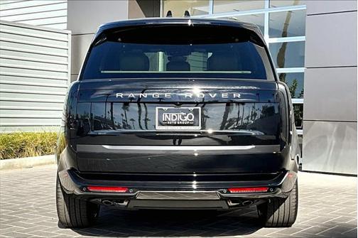 2025 Land Rover Range Rover P530 SE