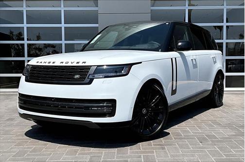 2025 Land Rover Range Rover P400 SE 7 Seat