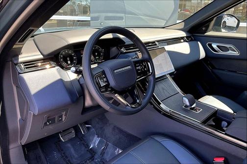 Giola Green Metallic 2026 Land Rover Range Rover Velar P250 SE R-Dynamic