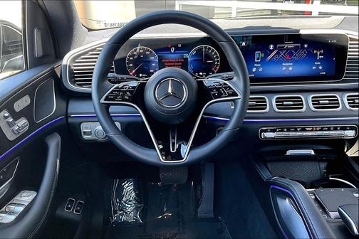 Obsidian Black Metallic 2025 Mercedes-Benz GLE 450e 4MATIC