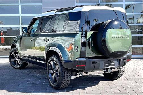 2026 Land Rover Defender P400 X-Dynamic SE